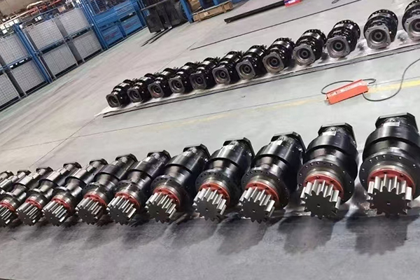 Gearbox SGR digunakan dalam pengeboran arah horizontal tanpa parit.