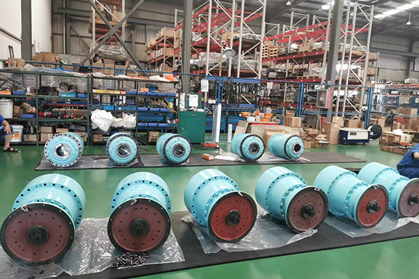 Gearbox SGR digunakan dalam pompa lumpur